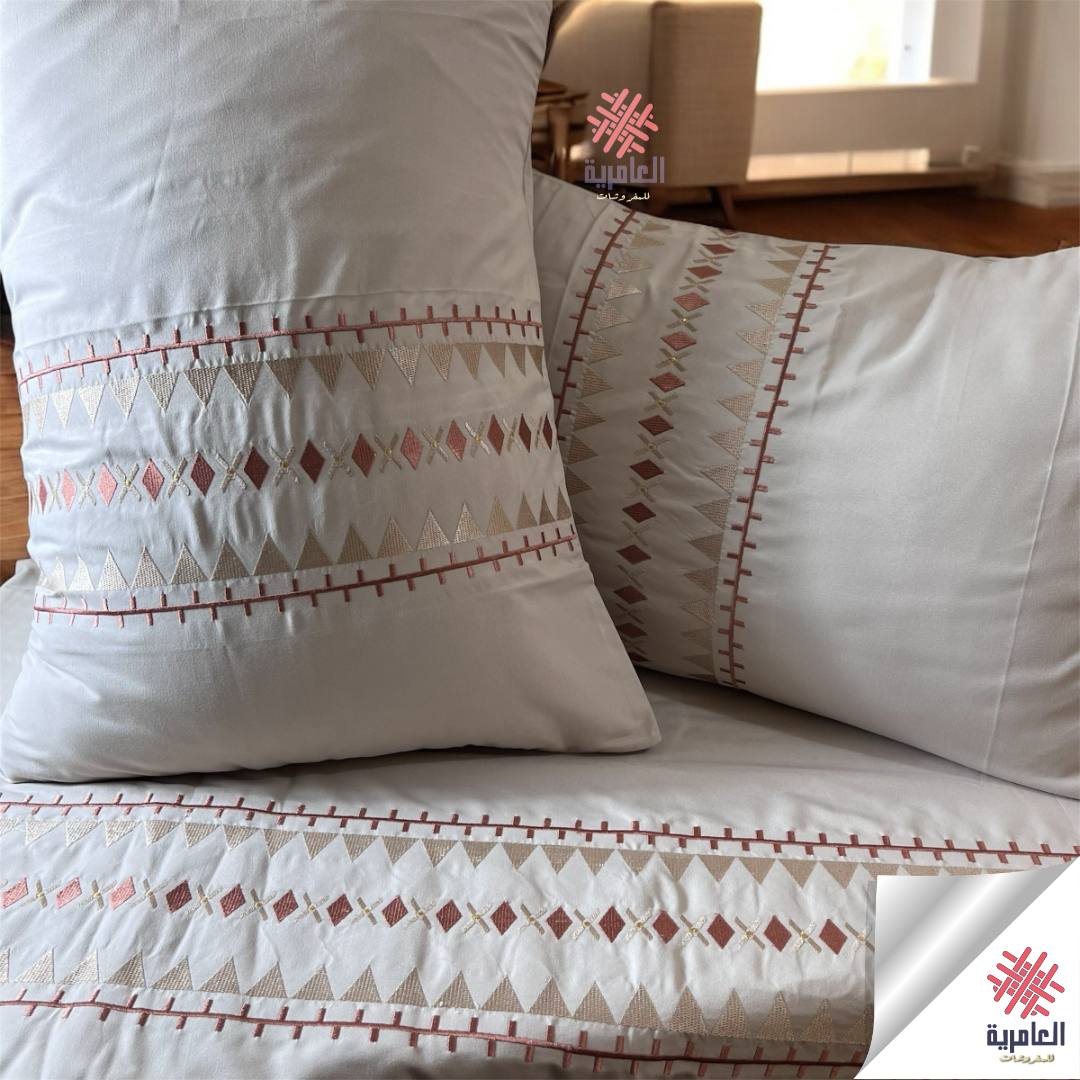 طقم رويال مطرز 5723