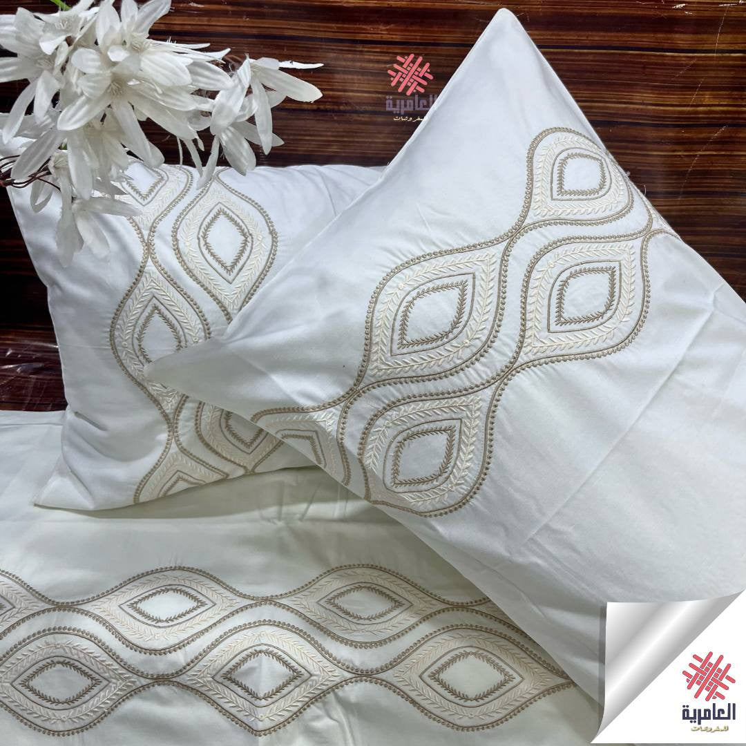 طقم ملاية مطرز عنو بتصميم عيون فخم – 4 قطع 5123